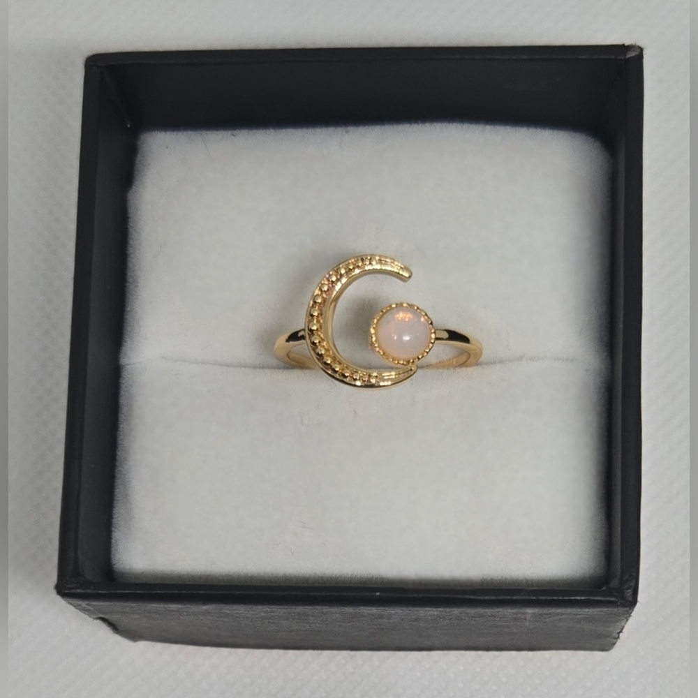 Gold Tone Crescent Moon Opalite Statement Ring Size 7